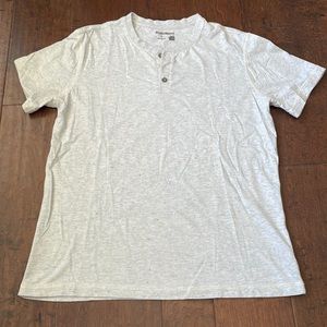 Ruff Hewn short sleeve Henley style t shirt, large